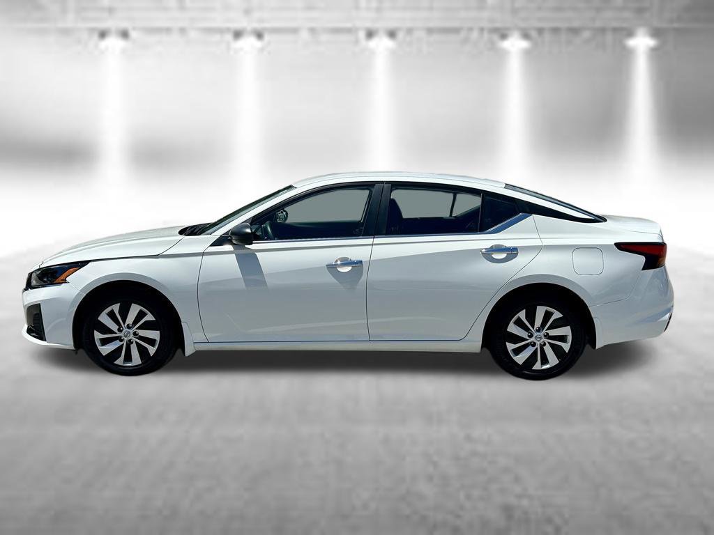 Certified 2025 Nissan Altima 2.5 S FWD image 10