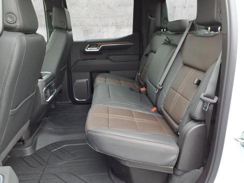 New 2026 Chevrolet Silverado 1500 High Country AWD/4WD image 8