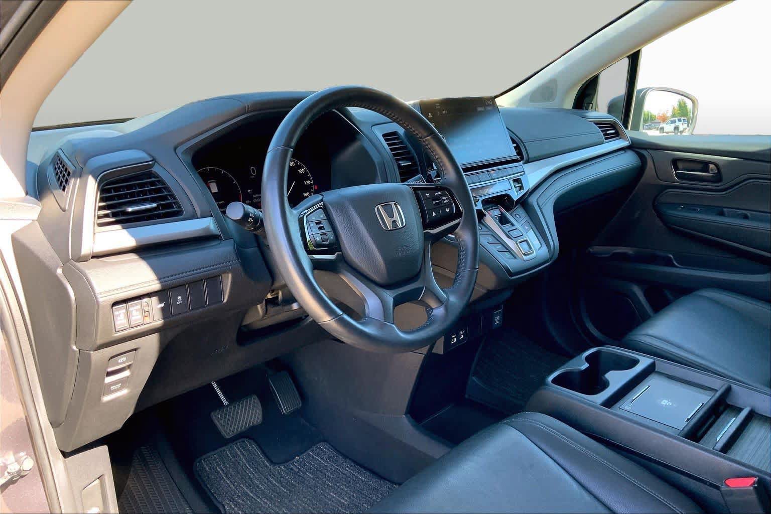 Used 2025 Honda Odyssey EX-L image 17