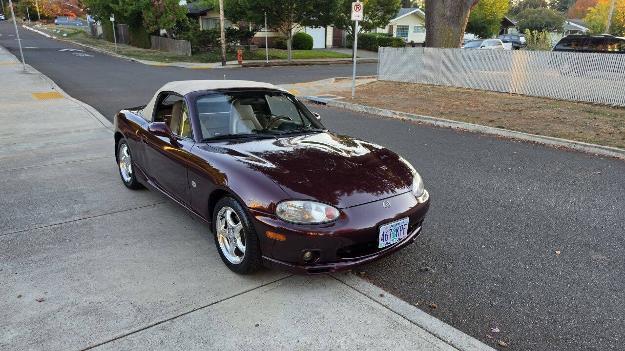 Used 2000 MAZDA MX-5 Miata RWD image 3