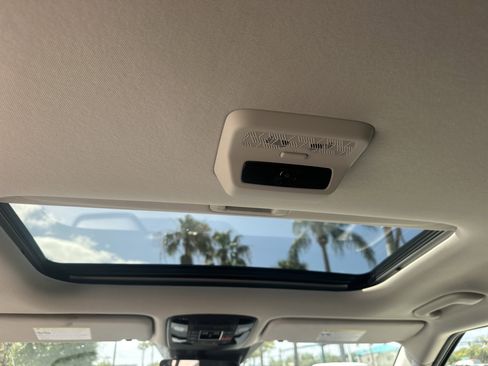 New 2026 Kia Carnival SX FWD image 14