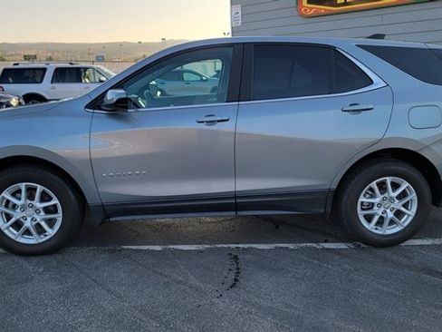 Used 2023 Chevrolet Equinox LT image 9
