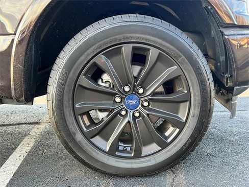 Used 2019 Ford F150 XLT w/ Equipment Group 302A Luxury image 10