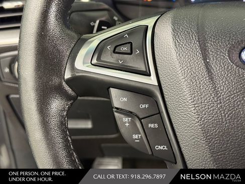 Used 2017 Ford Edge SEL w/ Equipment Group 201A FWD image 25