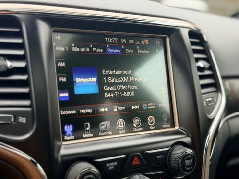 Used 2017 Jeep Grand Cherokee Limited AWD/4WD image 13