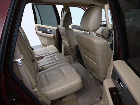 Used 2012 Ford Expedition XLT image 30