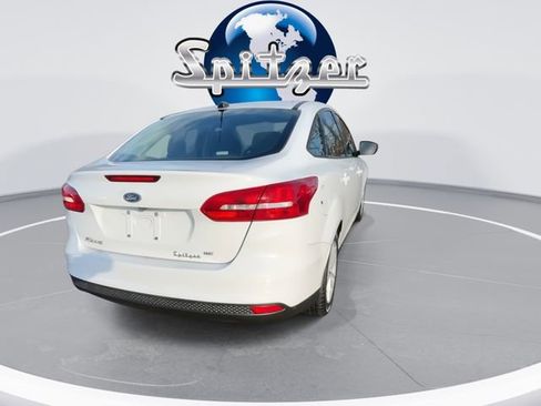 Used 2018 Ford Focus SE w/ Cold Weather Package image 8