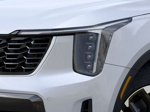 New 2026 Kia Sorento S FWD image 10