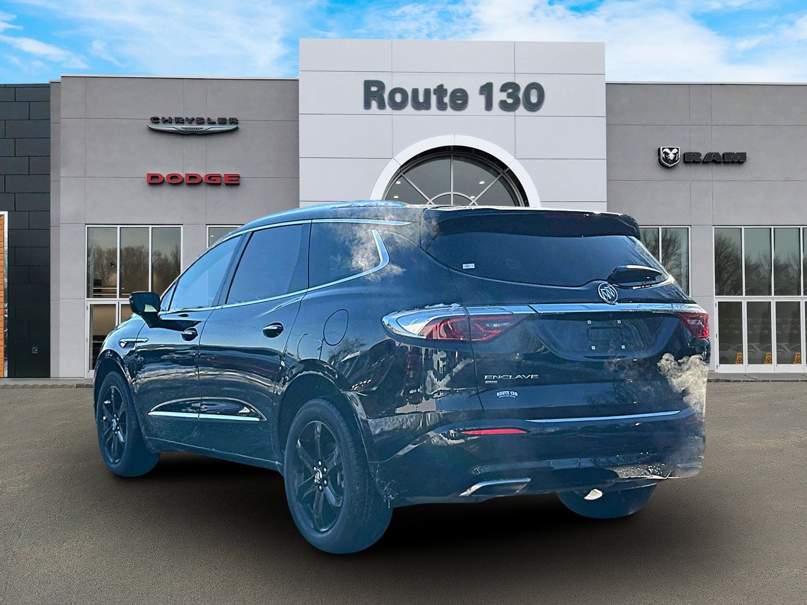 Used 2024 Buick Enclave Essence w/ Experience Buick Package AWD/4WD image 3