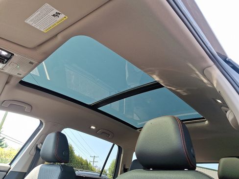 New 2026 Volkswagen Atlas Peak Edition AWD/4WD image 10