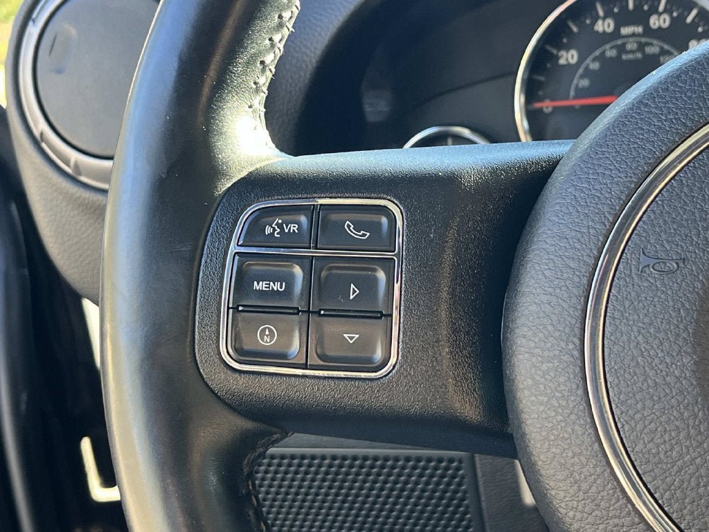 Used 2017 Jeep Wrangler Sport w/ Quick Order Package 24S AWD/4WD image 18