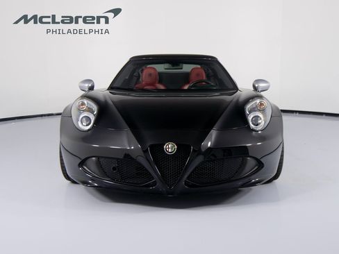 Used 2016 Alfa Romeo 4C Spider image 3