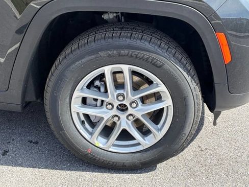 New 2026 Jeep Grand Cherokee Laredo X AWD/4WD image 11