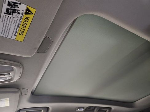 Used 2025 Volvo XC90 B5 Plus image 26