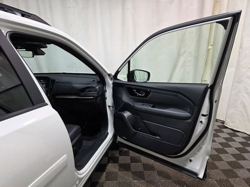 Certified 2025 Subaru Forester Limited w/ Popular Package image 34