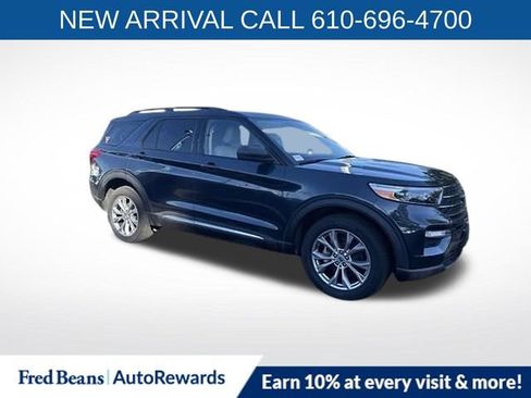 Certified 2023 Ford Explorer XLT w/ Equipment Group 202A AWD/4WD image 1