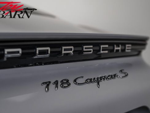 Used 2018 Porsche 718 Cayman S image 14