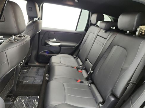 Used 2023 Mercedes-Benz EQB 300 4MATIC image 15