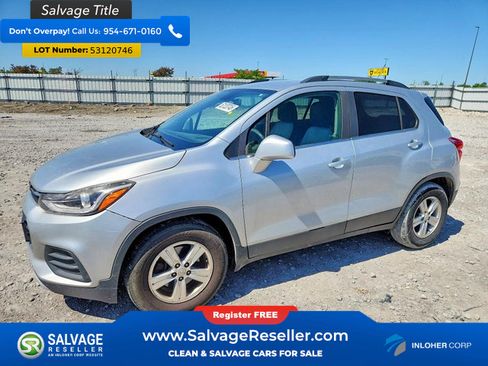 Used 2017 Chevrolet Trax LT FWD image 1