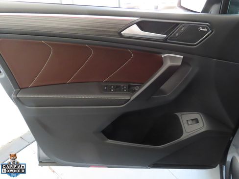 Certified 2024 Volkswagen Tiguan SEL R-Line w/ MDO Package, Two-Row AWD/4WD image 10