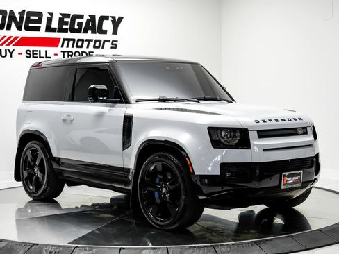 Used 2022 Land Rover Defender 90 V8 AWD/4WD image 3