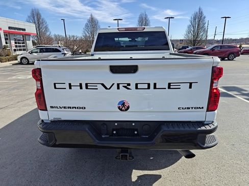 Used 2023 Chevrolet Silverado 2500 Custom w/ Custom Value Package image 7