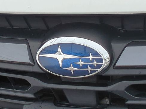 Used 2023 Subaru Outback Premium image 11