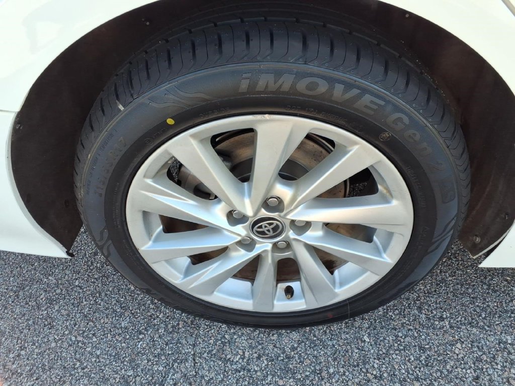 Used 2023 Toyota Camry LE FWD image 12