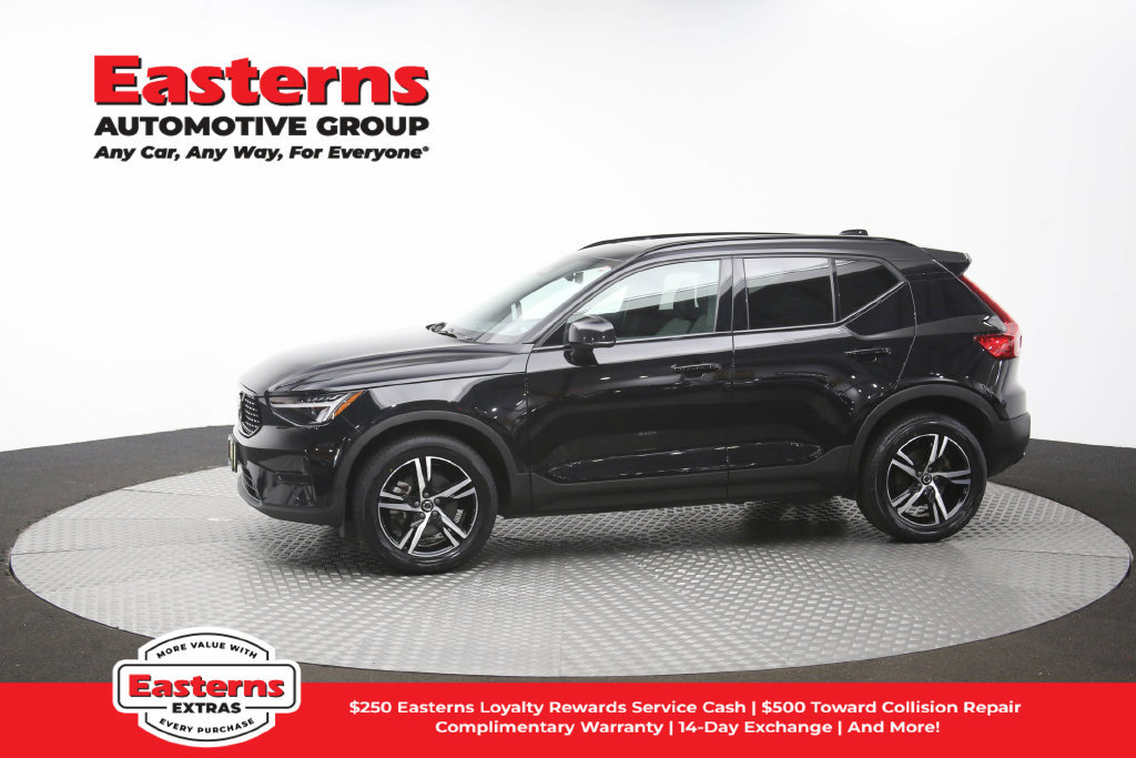 Used 2024 Volvo XC40 B5 Core AWD/4WD image 60