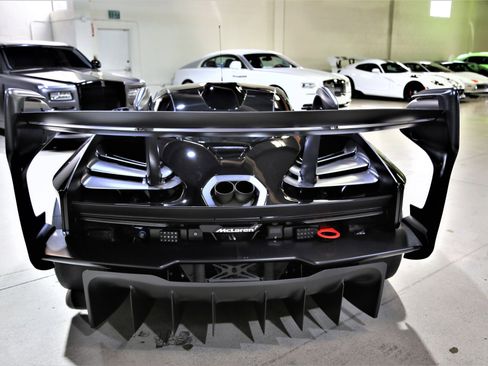 Used 2020 McLaren Senna image 8