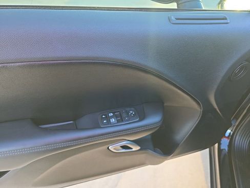 Used 2022 Dodge Challenger R/T image 12