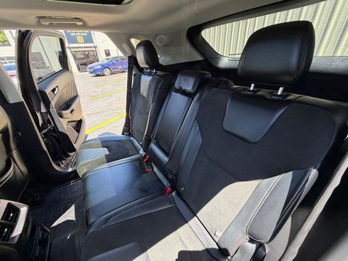 Used 2015 Ford Edge Sport w/ Equipment Group 401A FWD image 13