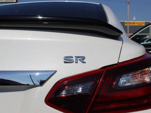Used 2017 Nissan Altima 2.5 SR w/ Midnight Edition Package image 19