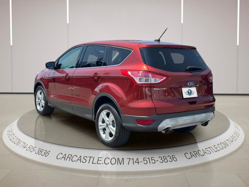 Used 2016 Ford Escape SE FWD image 4