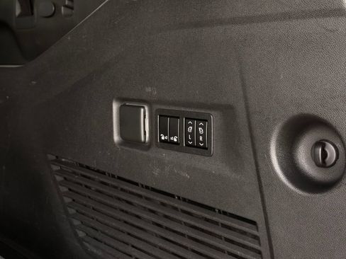 Used 2021 Chevrolet Suburban High Country AWD/4WD image 64