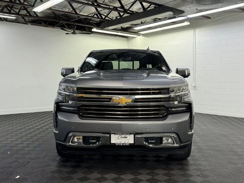 Used 2019 Chevrolet Silverado 1500 High Country w/ Technology Package image 5
