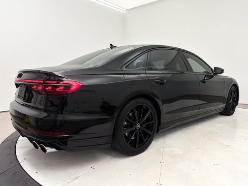 Used 2024 Audi S8 image 25