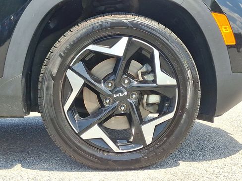 Certified 2024 Kia Seltos EX image 8