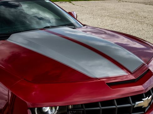 Used 2010 Chevrolet Camaro SS w/ RS Package RWD image 10