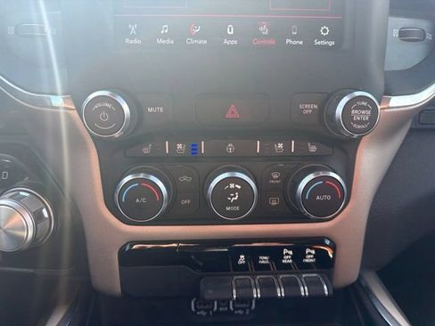 Used 2021 RAM 1500 Laramie AWD/4WD image 19
