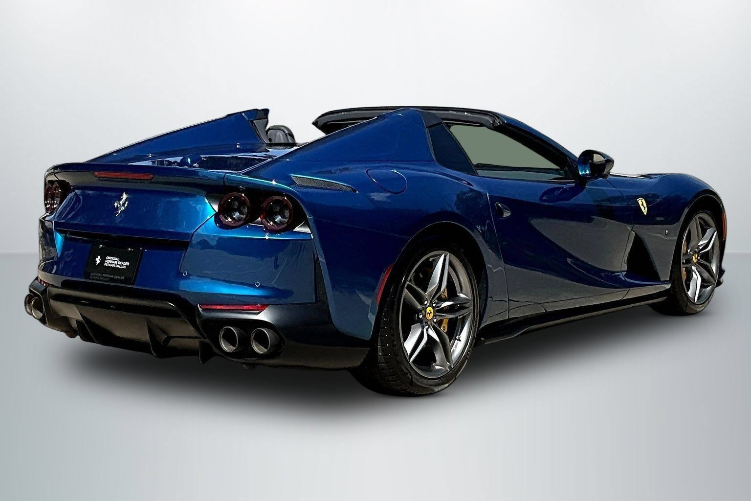 Used 2023 Ferrari 812 GTS RWD image 7