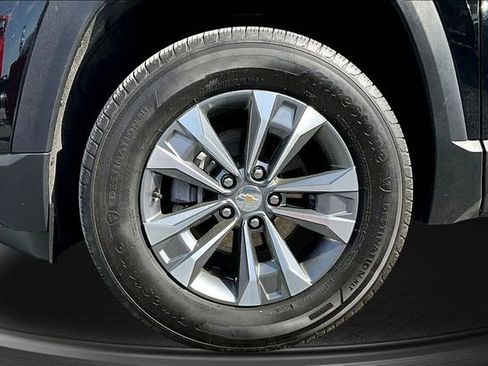 Used 2025 Chevrolet Equinox LT image 30