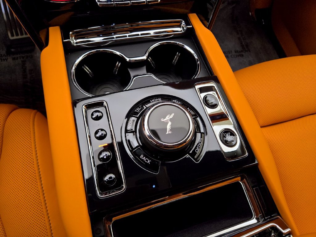 New 2027 Rolls-Royce Cullinan Black Badge AWD/4WD image 39
