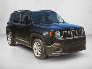 Used 2017 Jeep Renegade Latitude FWD video 3