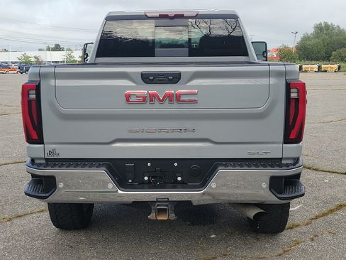 Used 2024 GMC Sierra 2500 SLT w/ SLT Premium Package AWD/4WD image 6