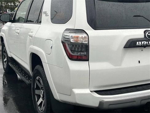 Used 2024 Toyota 4Runner TRD Off-Road image 5