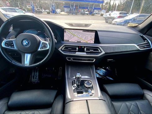 Used 2023 BMW X5 xDrive45e w/ Executive Package image 16