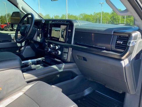 Used 2023 Ford F250 Lariat w/ Sport Appearance Package AWD/4WD image 29