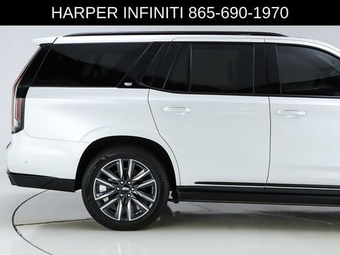 Used 2023 Cadillac Escalade Sport Platinum w/ Heavy-Duty Trailer Package AWD/4WD image 12