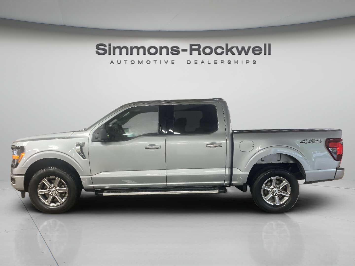 Used 2024 Ford F150 XLT AWD/4WD image 2